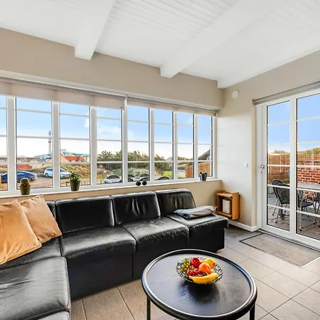 Charming With Outdoor Hot Tub, In The Center Of Sondervig And Only 230 Meters From The North Sea Ringkøbing