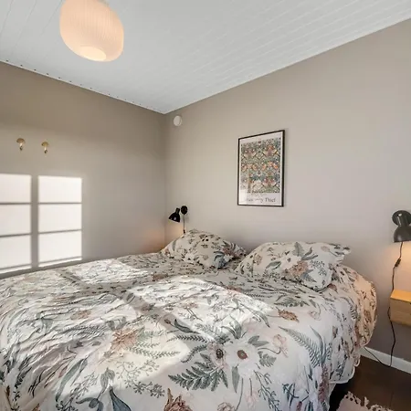 Charming With Outdoor Hot Tub, In The Center Of Sondervig And Only 230 Meters From The North Sea Casa de Férias Ringkøbing